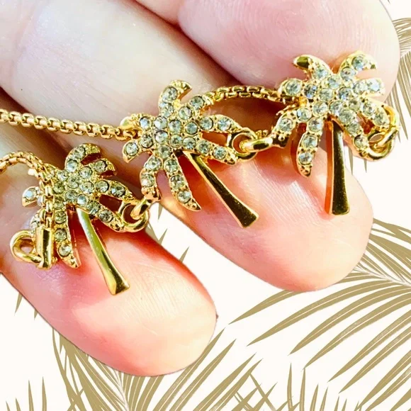 Lilly Pulitzer NWT Sparkling PALM TREE BRACELET ⭐️GOLD CHAIN /CRYSTAL - Picture 3 of 10